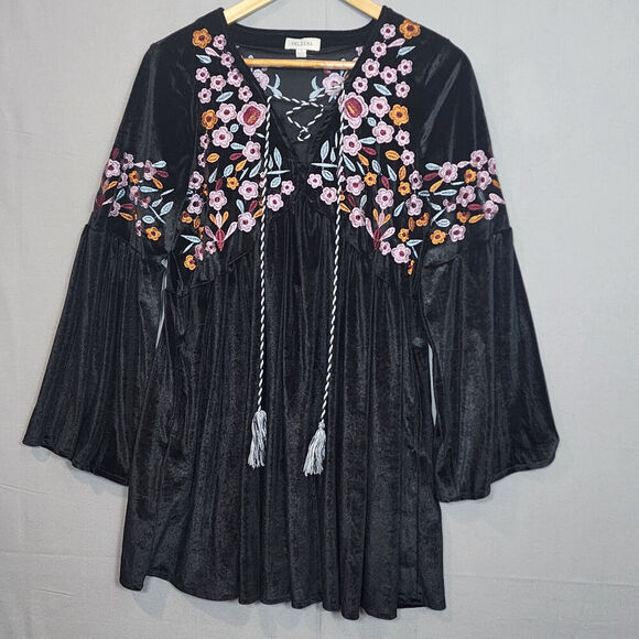 Velzera Women's Embroidered Tunic Mini Dress Beach Boho Tassel Sz Small - Picture 1 of 6